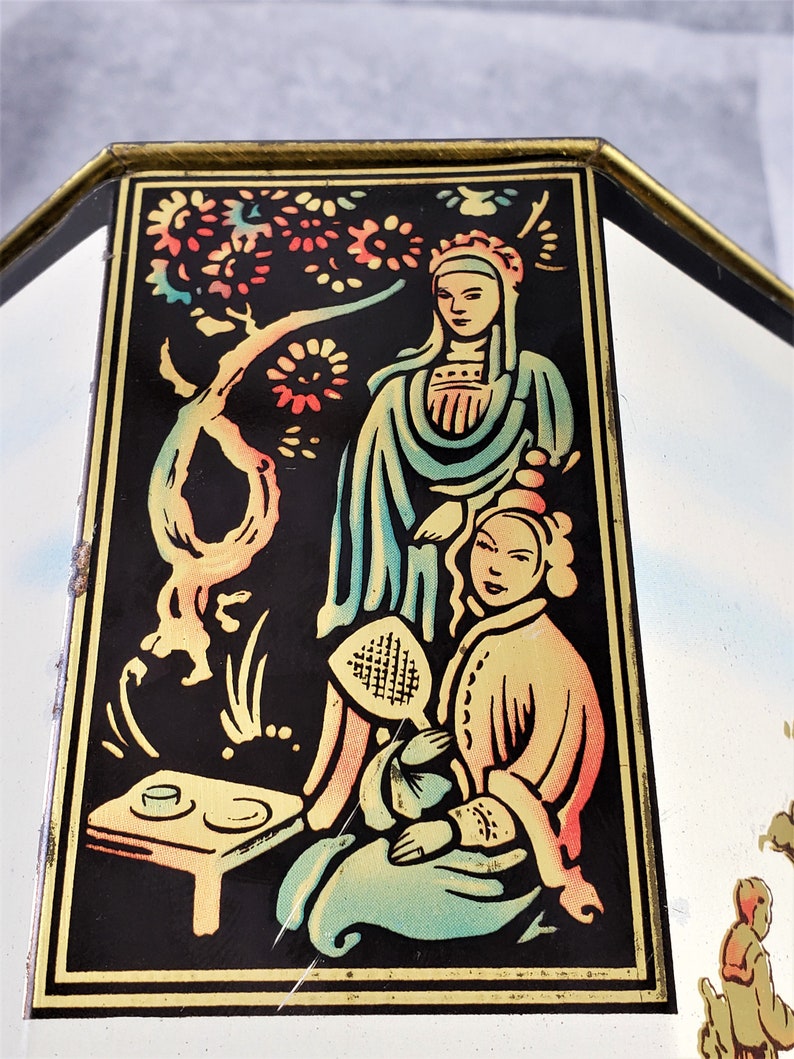 Peek /& Co Octagon English Tea Tin Featuring Oriental Women and Pagodas Frean