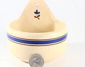 Stoneware Hanging Salt Box Small Wall Mount Vintage 70s 80s Farmhouse Country Kitchen Sink Decor