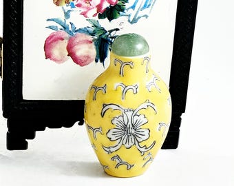Vintage Yellow Glaze Snuff Bottle Lotus Flower Jade Top Made In Hong Kong 50s to 70s