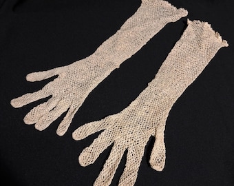 Vintage Crocheted Forearm Length Gloves
