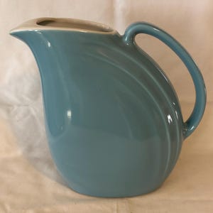 Vintage Hall Nora Blue Art Deco Design Water Pitcher w/ Ice Catcher