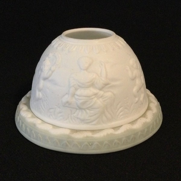Vintage Ceramic Classical Cherub Scene Tea Light Fairy Lamp
