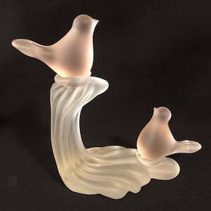 Vintage Retro Frosted Pink Double Bird Art Glass Figurine