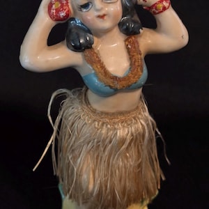 Antique Ceramic Hula Girl w/ Grass Skirt Figurine as is
