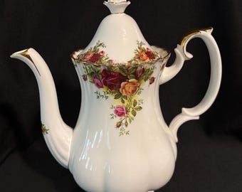 Vintage Royal Albert Old Country Roses Psttern Coffeepot