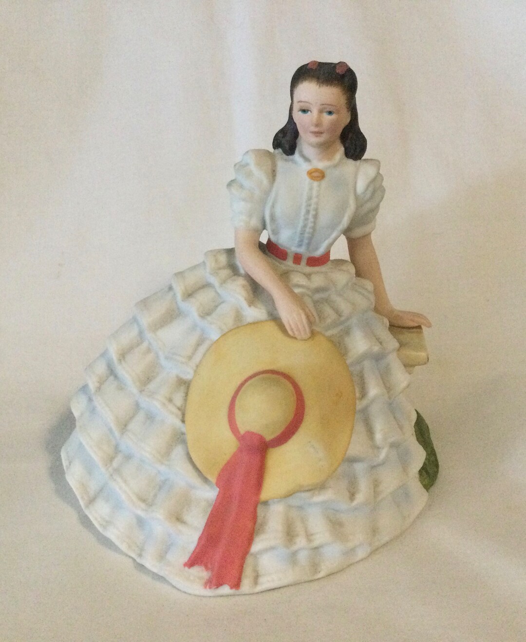 1983 AVON Images of Hollywood Scarlet O Hara Vivien Leigh Porcelain