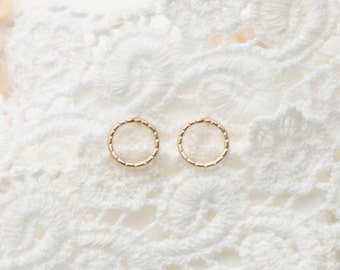 Mother Day - Circle Studs - Gold Circle Earrings - Open circle stud earrings - Round circle earrings - Gift for Mom