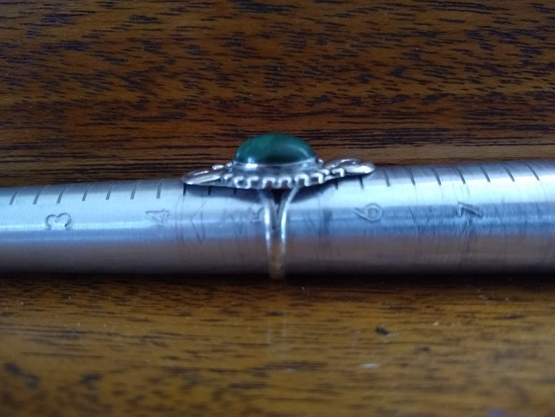 Size 5 Vintage Mexican Malachite and Sterling Silver Ring