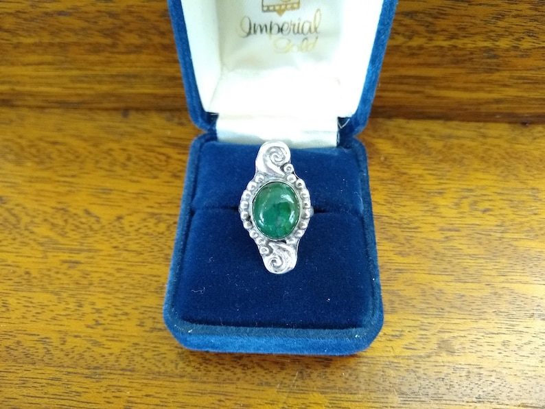 Size 5 Vintage Mexican Malachite and Sterling Silver Ring