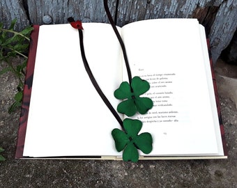 Four leaf clover bookmark. Leather reading point. Cloverleaf bookmark for book. Clover page turner. Gift detail readers