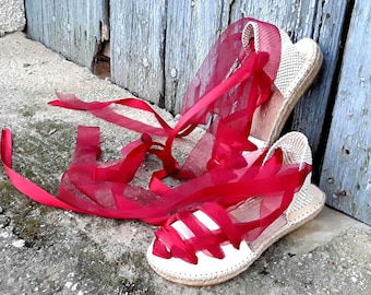 Alpargata plana para novia bohemia. Alpargata novia boho chic. Sandalia espadrille de novia. Alpargatas piel para boda. Zapatos boda mujer