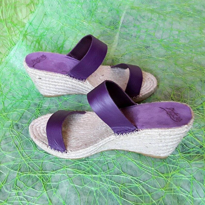 Purple espadrille sandal. Espartos strips skin. High wedges Etsy