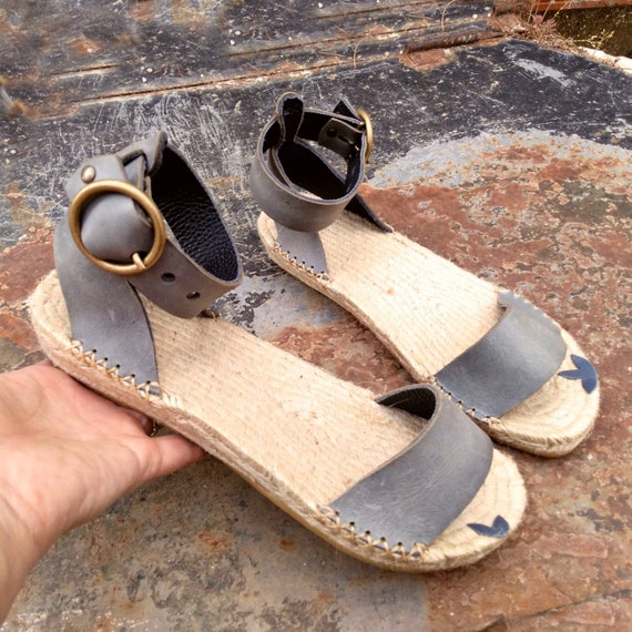 bladerdeeg Schurend maagpijn Barefoot Espadrilles Sandals in Leather and Semi-flat Jute - Etsy