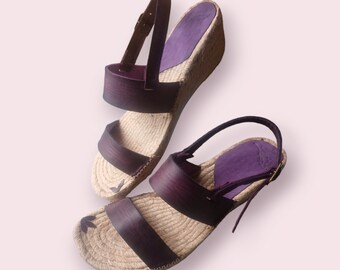 Half-wedge espadrille sandal with two leather straps. Open heel espadrille sandal. Barefoot espadrille with leather straps. Number 35. Number 42