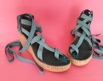 Espadrille crossed leather straps. Espadrille sandals with very long straps. Roman high wedges. Roman espadrille sandal. Turquoise sandals