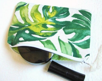 Monstera purse Gift for mom cosmetic purse Monstera gift pouch zipped Monstera toiletry bag Monstera Make up bag Green girlfriend gift