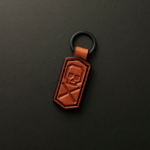プレミアムレザーキーホルダー - カスタムスカルキーホルダー