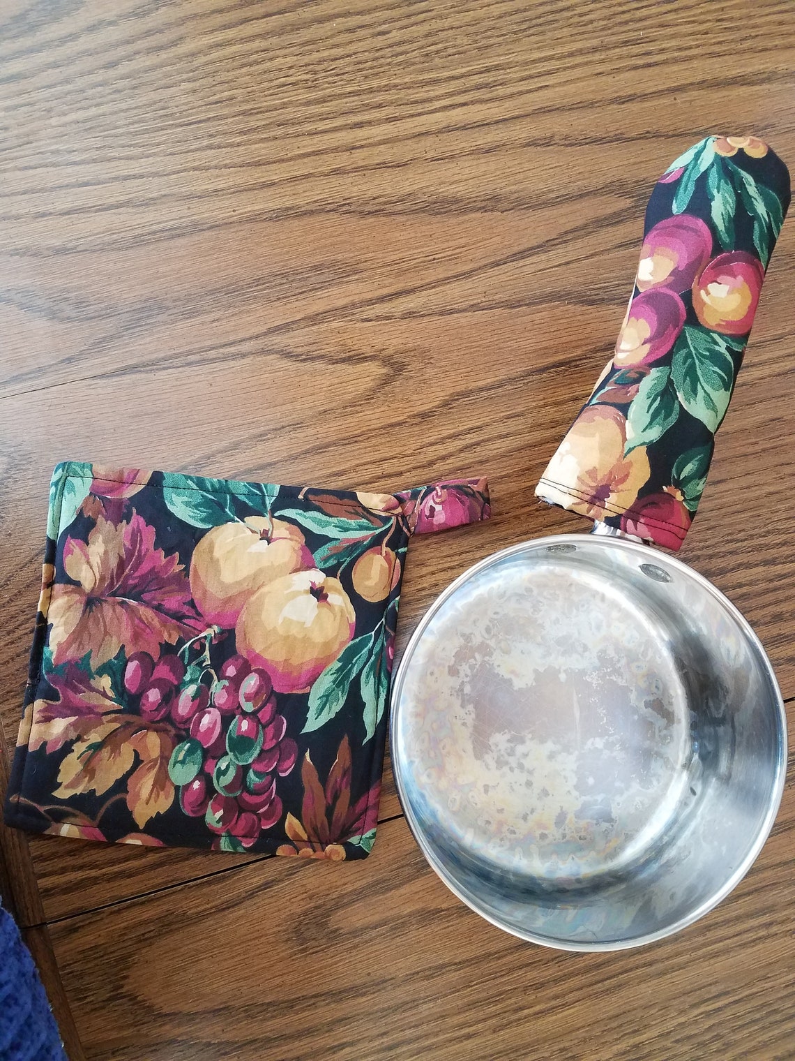 Kitchen Set. Hanging Hand Towel, Pot Holder, Pan Handle Pot Holder and