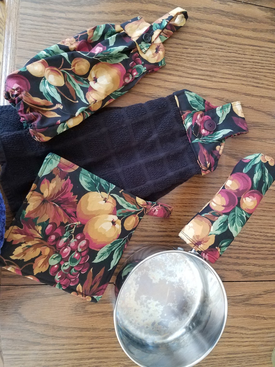 Kitchen Set. Hanging Hand Towel, Pot Holder, Pan Handle Pot Holder and