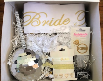 Bride To Be Box Set Bridal Shower Gift Engagement Present Fiancé Wedding Lace Garter Future Mrs. Sash Disco Cup Bling Straw Party Tumbler