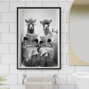 Alpaca sentada en el inodoro, humor para el baño, impresión divertida para el baño, animal en el inodoro, arte animal caprichoso, baño infantil