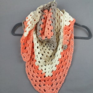 Granny Stitch Triangle Scarf (Strawberry Trifle)