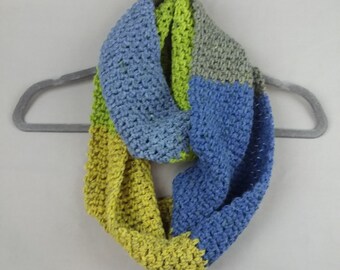 Simply Sweet Infinity Scarf (Blueberry Parfait)