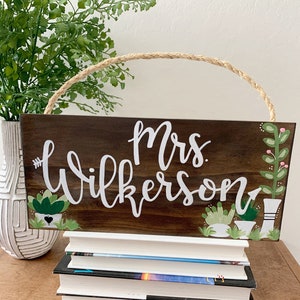 Teacher name sign cactus, personalized teacher sign with succulents, custom teacher gift name plate door, last name with arrow appreciation