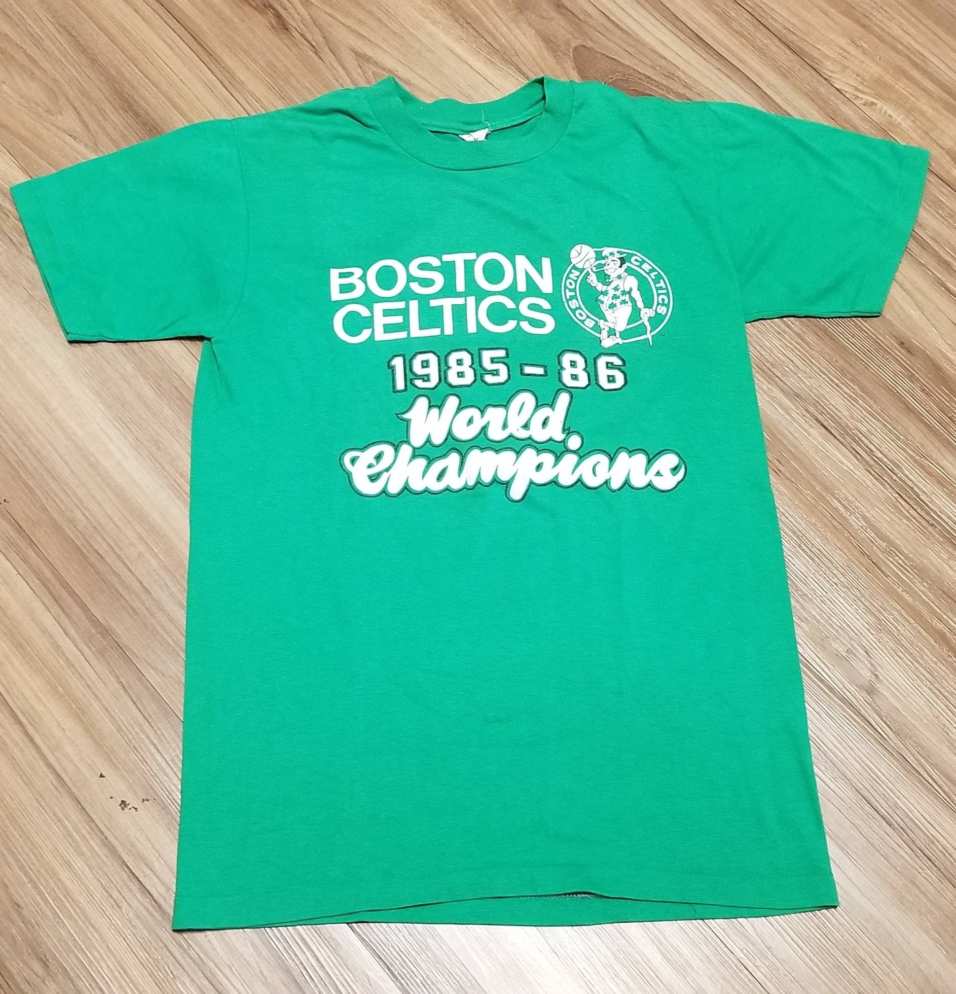 ⭐️レア80's ボストンセルティックス1986 Wチャンピオン記念　リンガーT BOSTON CELTICS WORLD CHAMPIONS VINTAGE 1986 NBA BASKETBALL