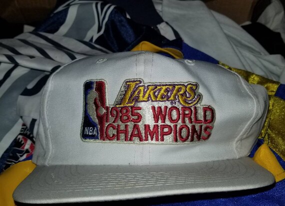 vintage lakers hat