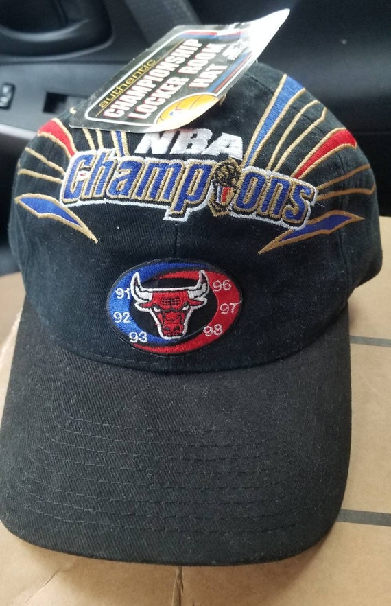 Vintage STARTER Chicago Bulls NBA CHAMPIONS 91 92 93 96 97 98 Strapback Hat  Cap