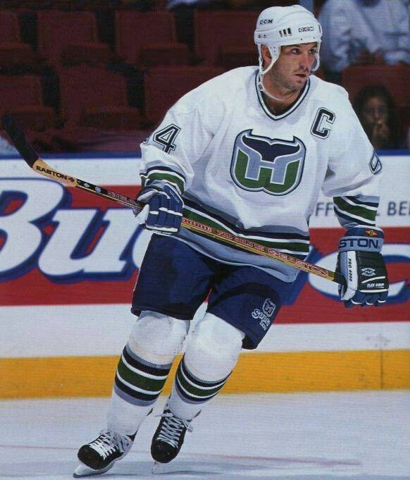 1992-1997 Size 44 Hartford Whalers Jersey90s Hartford Whalers 