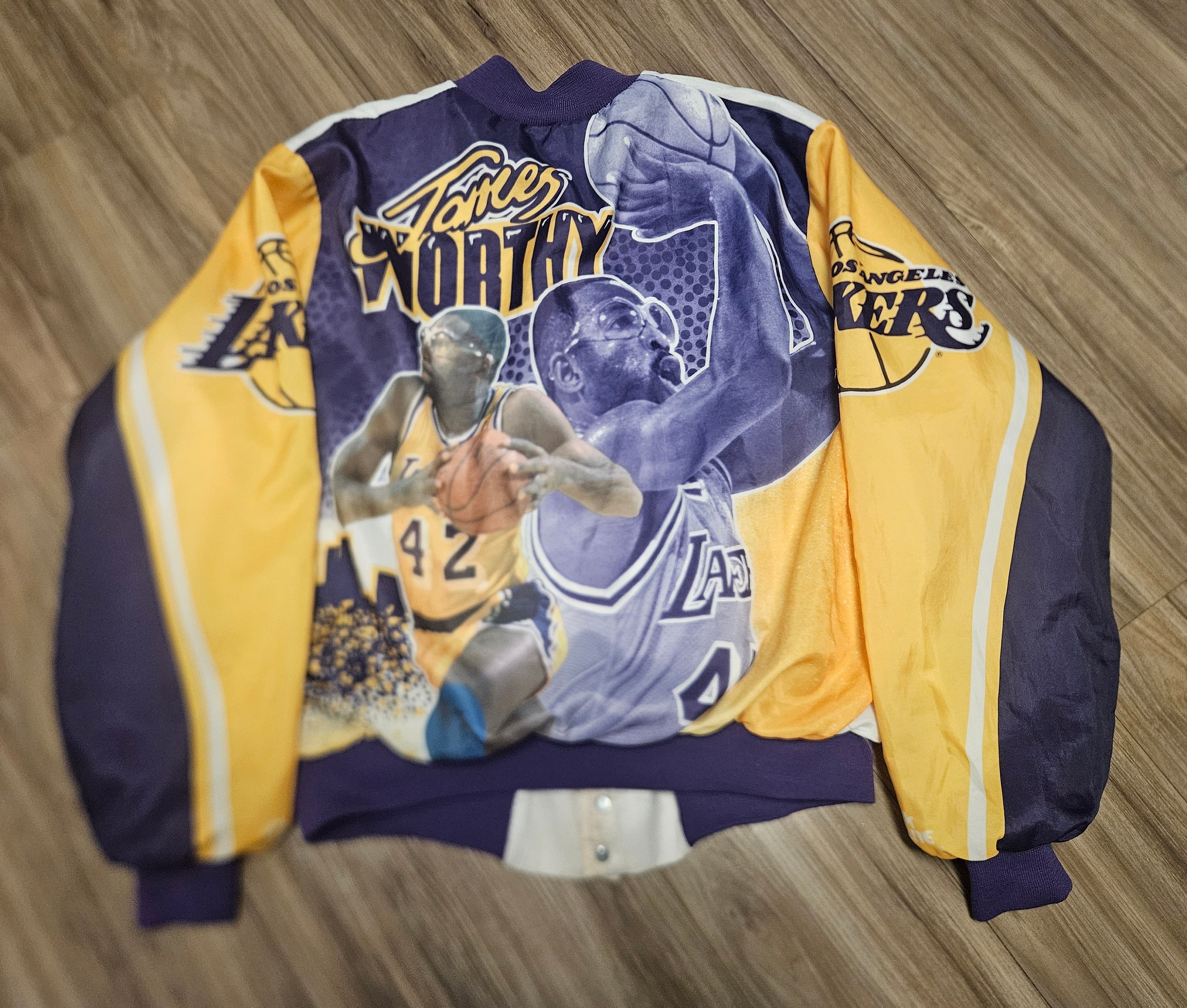 1990s La Lakers jacket Lakers Chalkline Jacket XL Lakers jacket 90s Lakers Jacket Vintage Lakers jacket james Worthy Chalkline Jacket