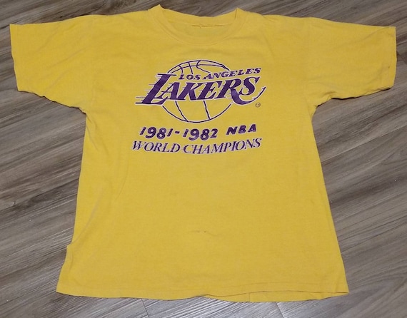 Extremely Rare Vintage Los Angeles Lakers Kareem Abdul-Jabbar T Shirt Size  Small