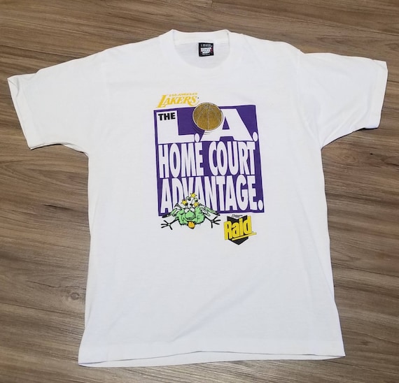 Vintage 10s+ Purple NBA Los Angeles Lakers James 6 T-Shirt