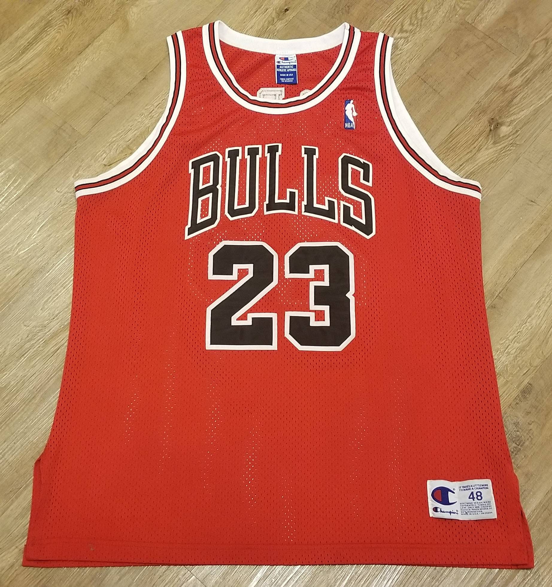 Vintage Nike NBA Chicago Bulls M. Jordan Jersey Size 2XL 52