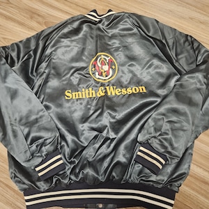 80s xl smith and wesson jacket,smith & wesson jacket, smith and wesson firearm,vintage smith and wesson,80s smith and wesson