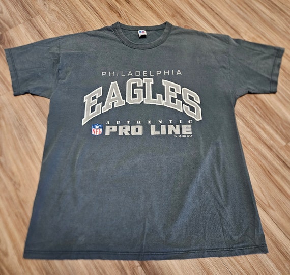 1996 XL Philadelphia eagles shirt,90s eagles shirt,Philadelphia eagles russell athletic shirt,XL eagles shirt,vintage eagles shirt,