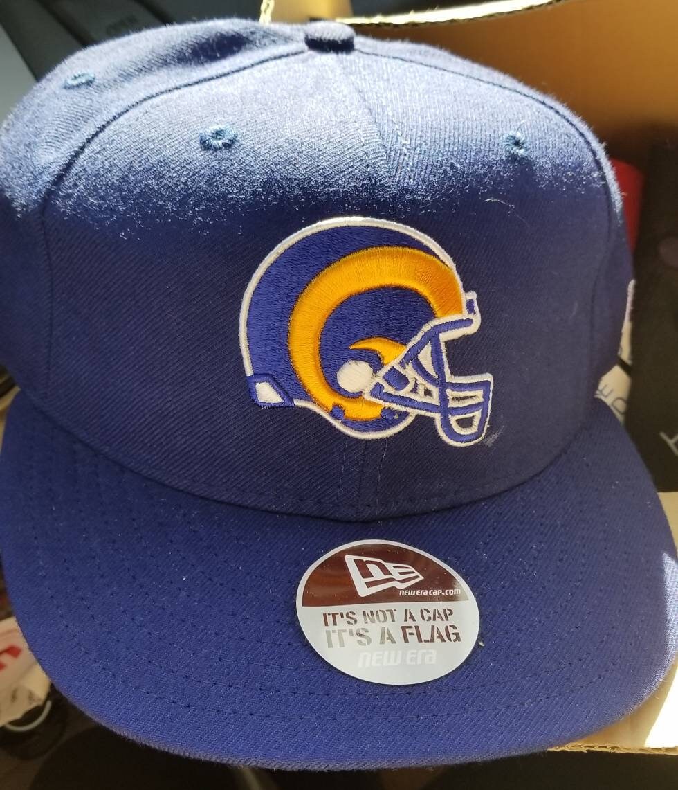 LA Rams Hat New Era Fitted Size 7 Size 