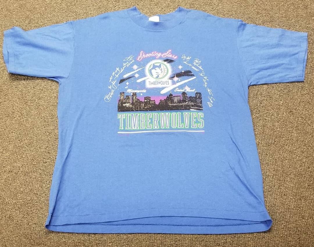 Vintage Minnesota Timberwolves Run With The Pack Starter T-Shirt