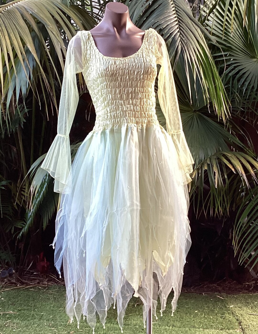 PLUS SIZE Women's Fairy Dress With Sleeves - (size: AUS 18-24