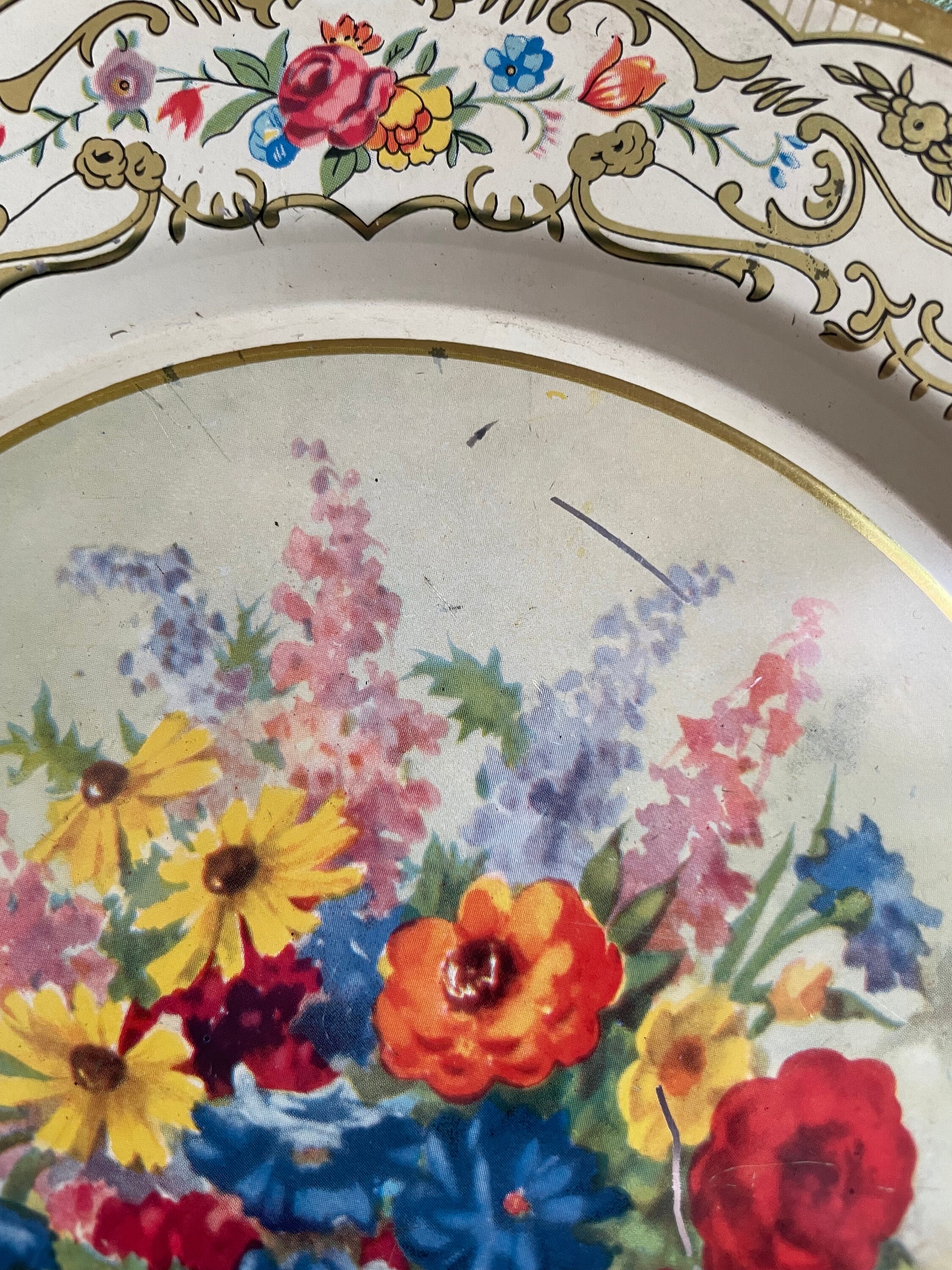 1950's Daher Decorated Ware Made in Holland Scenic and Floral 8 Tin