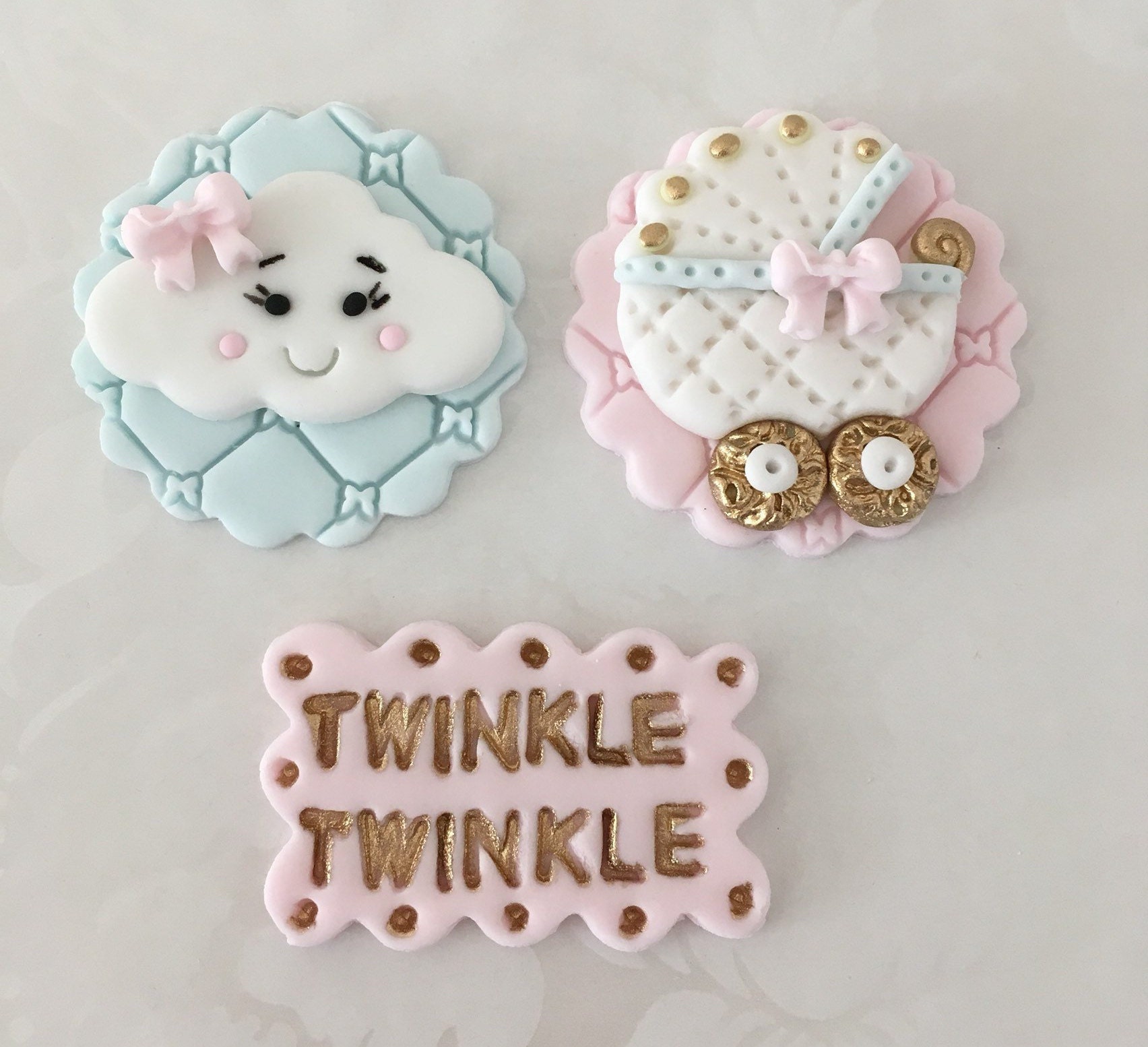 Twinkle Twinkle Little Star Themed Cookie Cutters, 7 Pack Baby Shower  Baking Molds Stainless Steel Biscuit Sandwich Cake Cutter Set with Moon,  Star, Cloud, Baby Onesies 