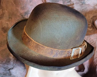 Distressed Wool Bowler Hat with Crazy Horse Buffalo Band – Cosplay, LARP, Festival