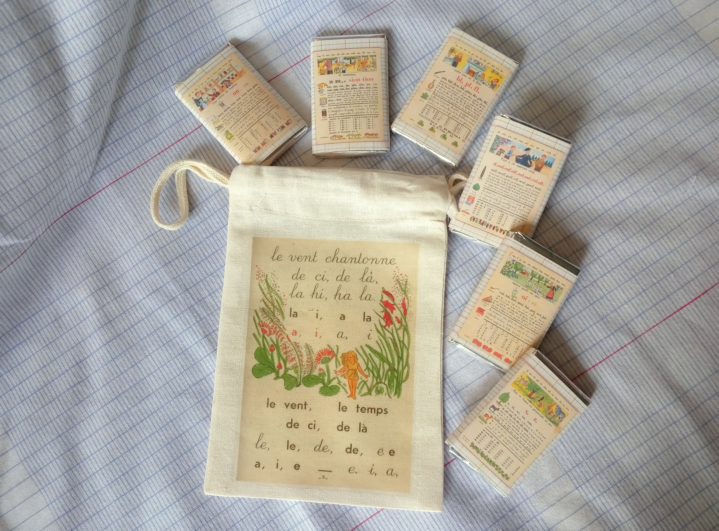 Cadeau Maîtresse, Sac Tissu et Chocolats, Illustrations Rétros, Garni ou Pas