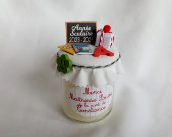 Teacher gift, white glue scented candle, customizable "Thank you" label, end of year master or mistress gift, on white canvas