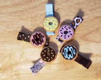 Handmade, no slip, donut/doughnut hair clips