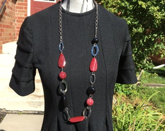 Vintage 70s era Long Chain Necklace with Red and Black Beads and Silver Tone Ovals Statement Necklace Long Layered Necklace 1970s Necklace