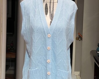 Cardigan vintage bleu couronne doré des années 70 pour femme / pull sans manches vintage