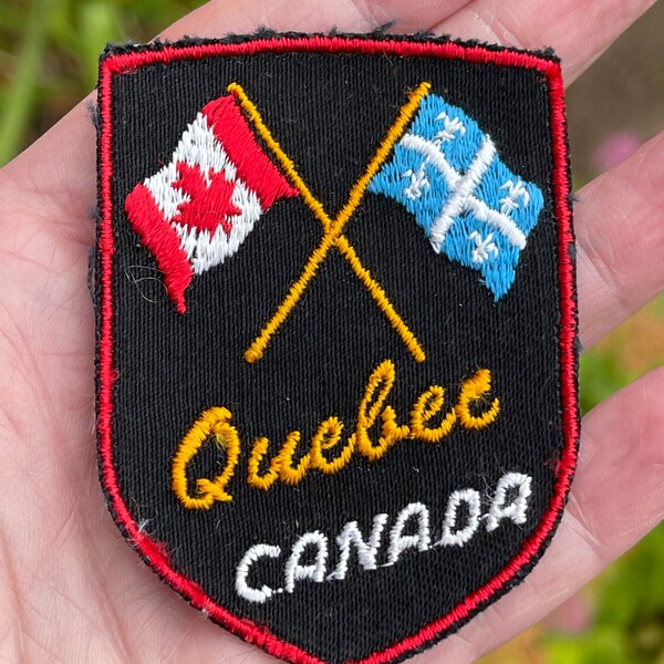 Vintage Quebec Canada Flag Flags Embroidered Sew On Patch / Cool Travel Patches For Denim Jackets / Patches for Backpacks